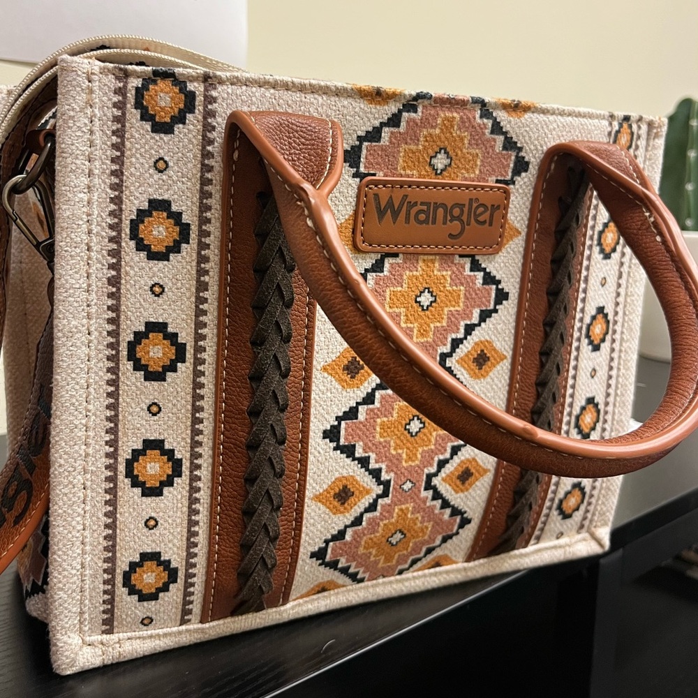 Wrangler Aztec Crossbody Bag